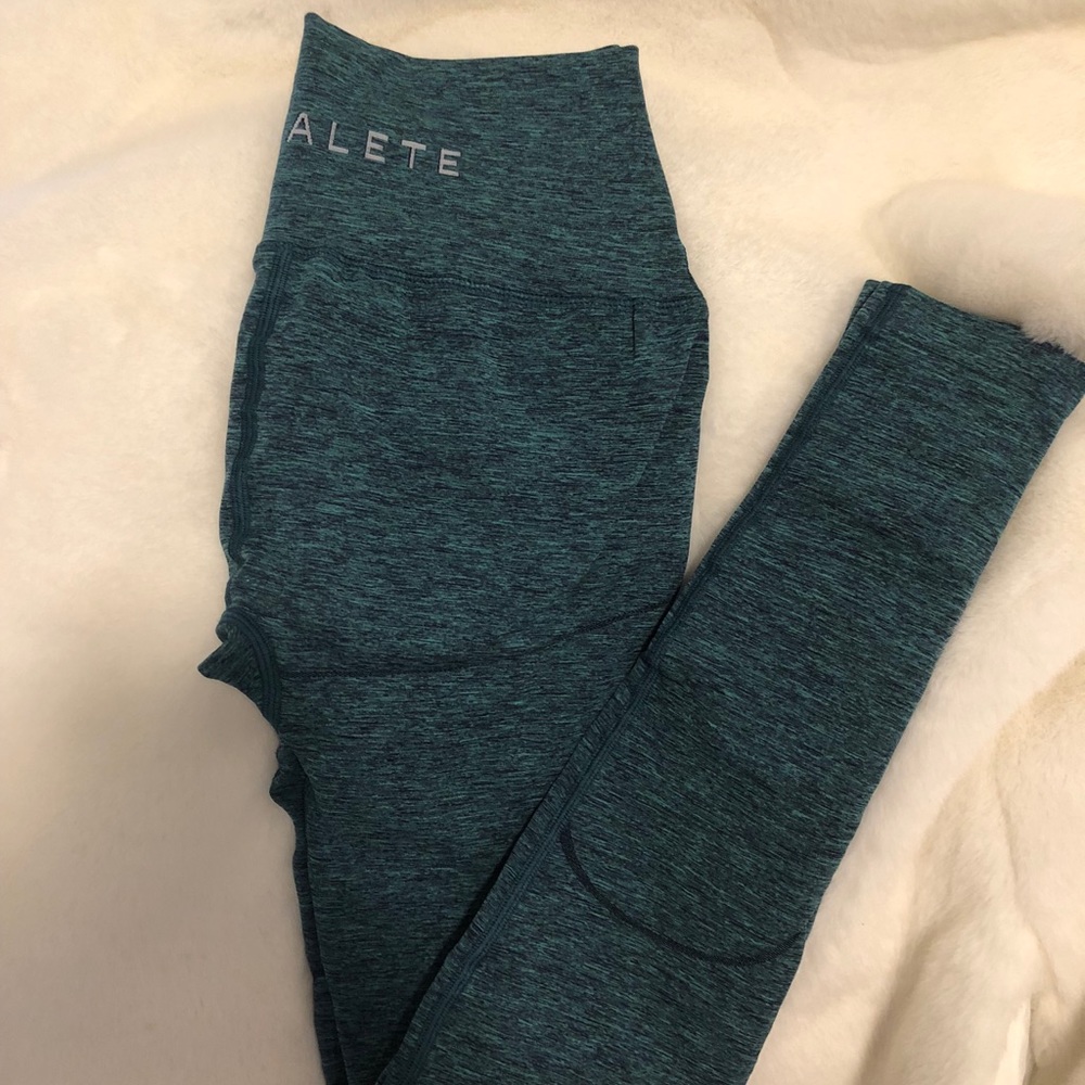Alphalete Revival Leggings